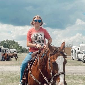 Meet your Posher, Brooke